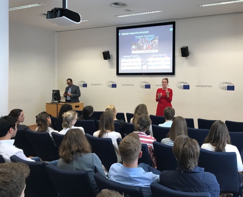 33941878_1168076420001546_231541429229322240_o